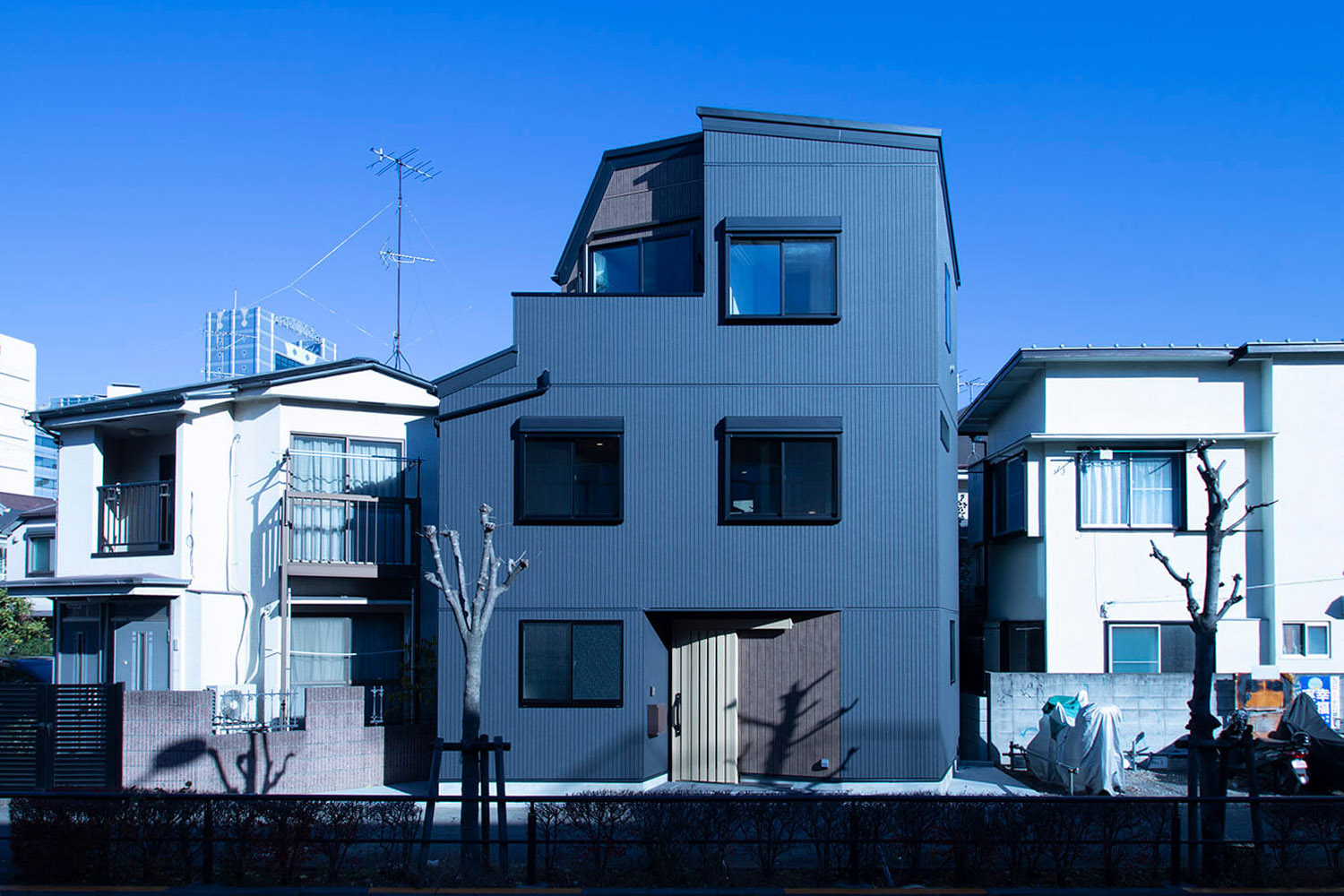 東京・都心に建てる3階建て新築注文住宅の魅力。メリットやデメリット、費用も踏まえて施工事例3選ご紹介！